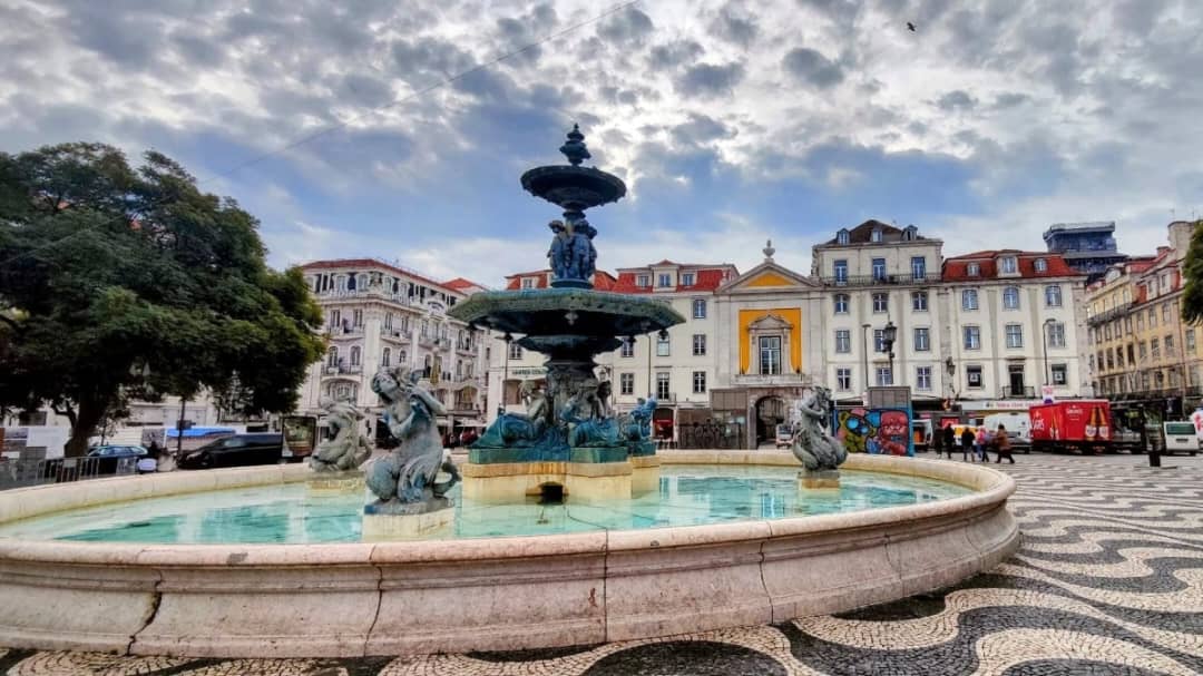 Walking Tour Privado em Lisboa: Miradouros, Monumentos e Tesouros Escondidos