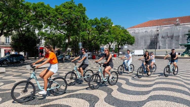 Tour de Bicicleta Ribeirinha em Lisboa: Belém ao Centro com Sabores Locais