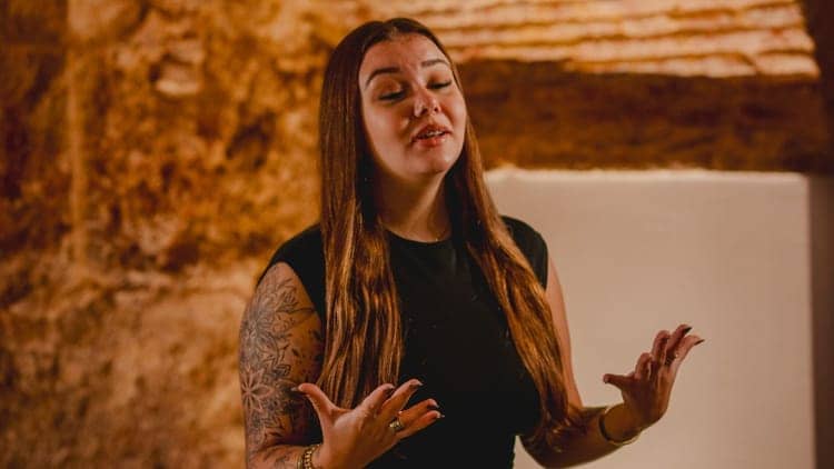 Espetáculo de Fado em Lisboa com Vinho em Local Histórico