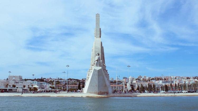 Passeio de Barco em Lisboa com Bebidas e Petiscos