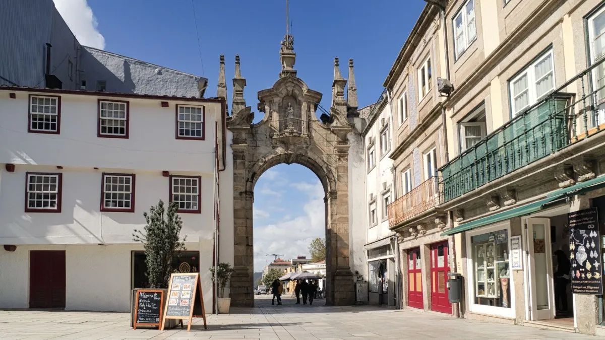 Tour a Guimarães & Braga a partir do Porto