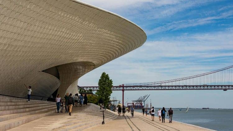 Tour de Bicicleta Ribeirinha em Lisboa: Belém ao Centro com Sabores Locais