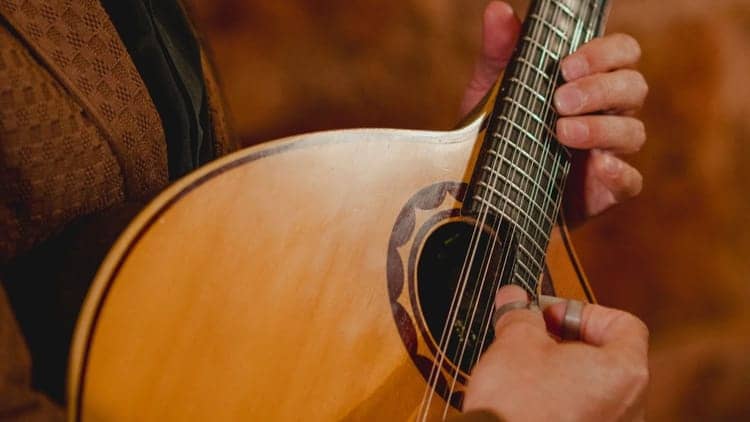 Espetáculo de Fado em Lisboa com Vinho em Local Histórico