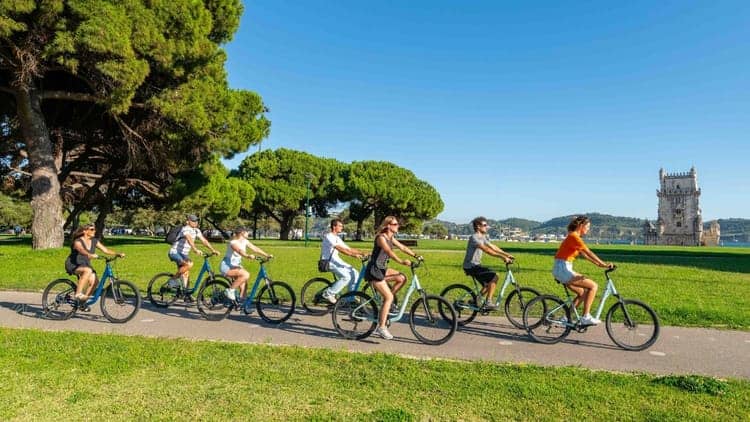 Tour de Bicicleta Ribeirinha em Lisboa: Belém ao Centro com Sabores Locais